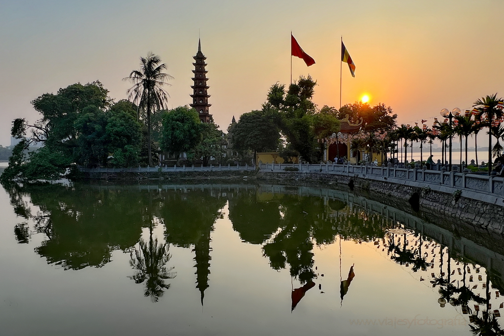 pagoda-tran-quoc-hanoi